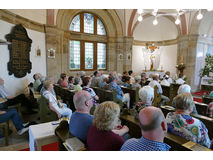 Nachfeier des Mährisch-Neustädter Wachsstockfestes an der Weingartenkapelle (Foto: Karl-Franz Thiede)